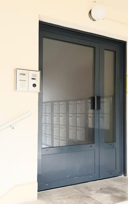 リモージュQuartier Des Emailleurs-T4 Avec Balcon Et Garageアパートメント エクステリア 写真